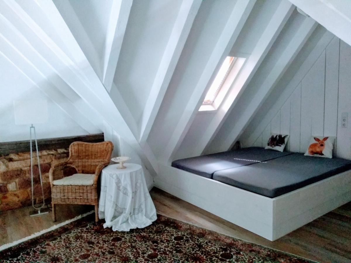 Oase Der Geborgenheit Apartment Venningen Екстериор снимка